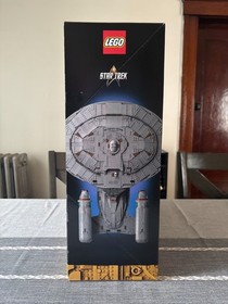 Brand New LEGO Icons (10356) Star Trek: U.S.S. Enterprise NCC-1701-D - In hand! 