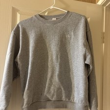 Alo Yoga Accolade Crew Neck Pullover Sweatshirt Size Medium. Grey