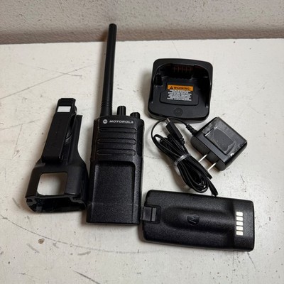 Motorola RMV2080 Black On-Site Handheld Analog VHF 8 Channels Two-Way Radio