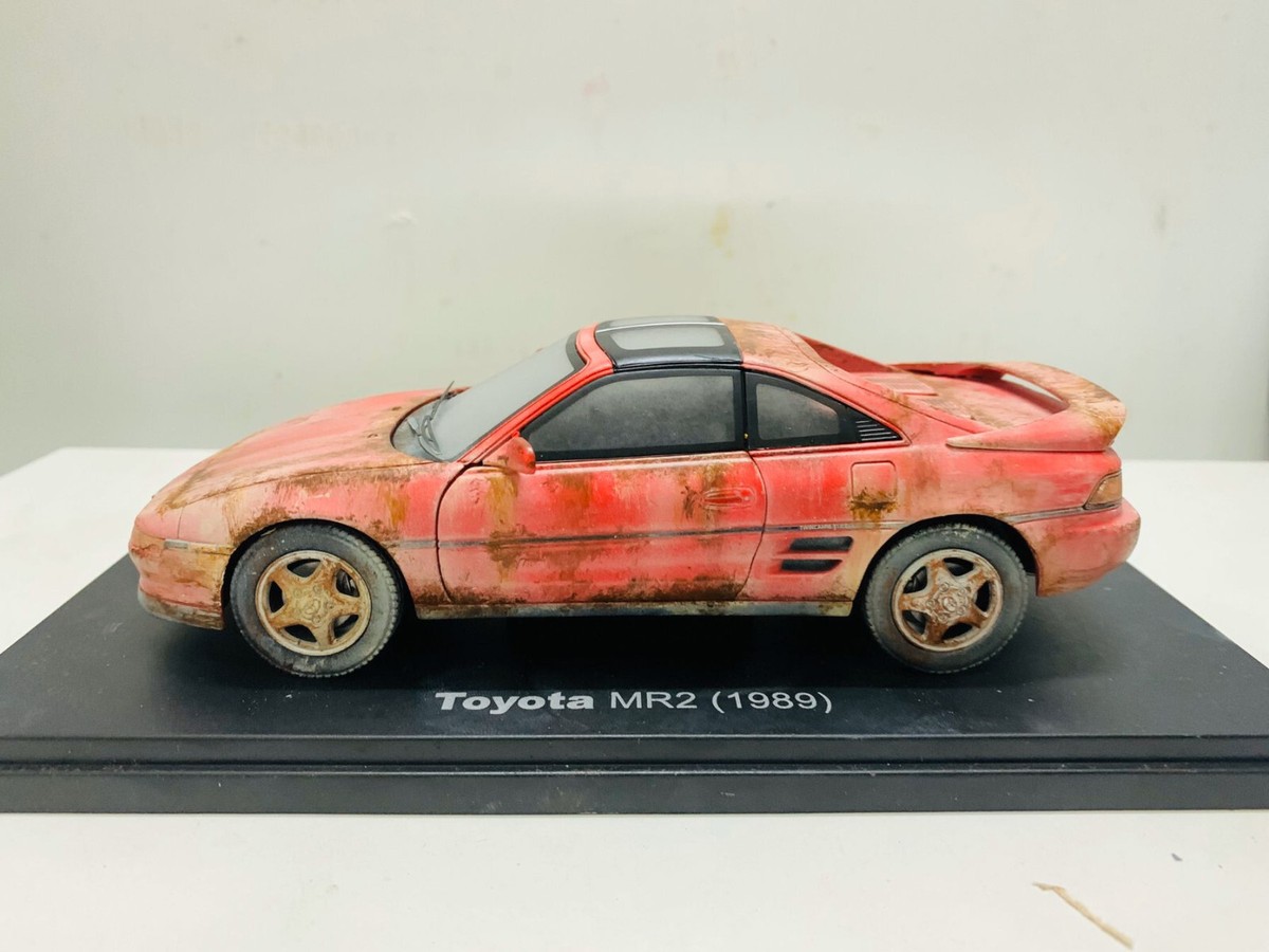 Toyota MR2 1989 Red 2 Open Door Muddy Version 1:24 Die-Cast