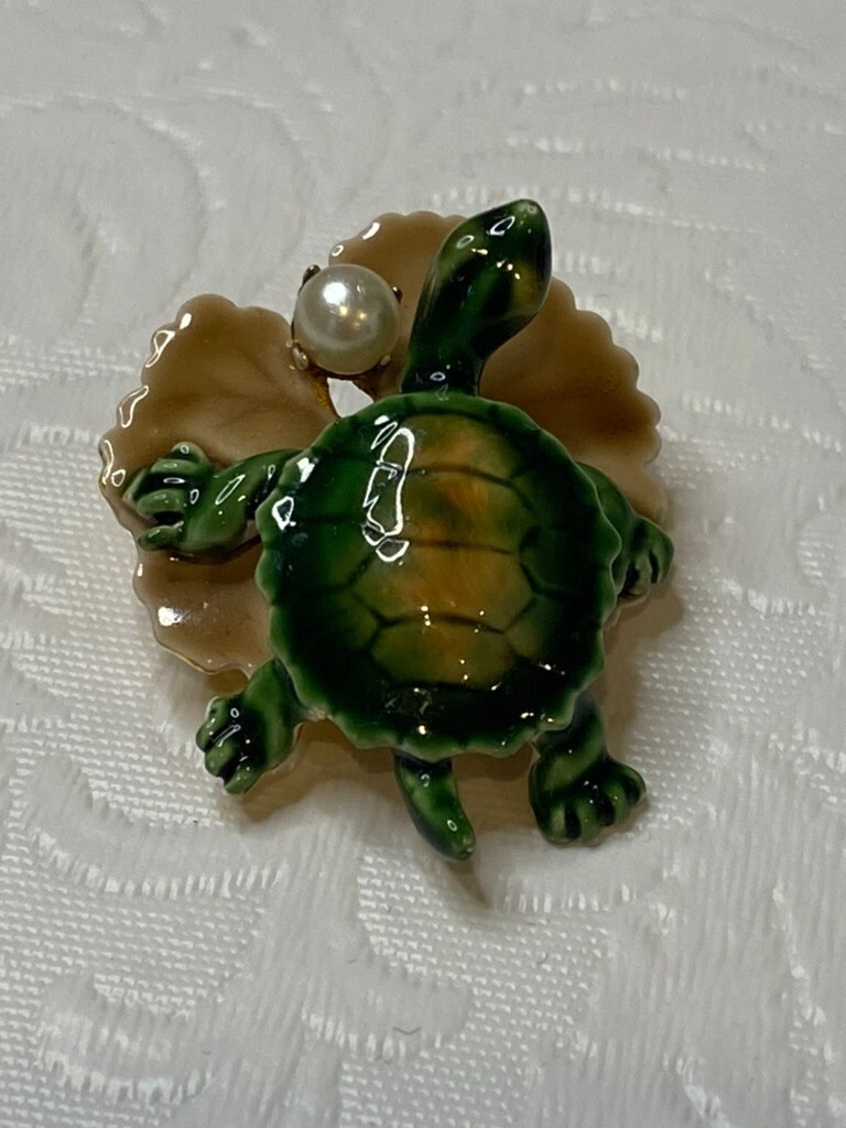 ORIGINAL BY ROBERT Turtle On Leaf Signed Pin Vint… - image 11