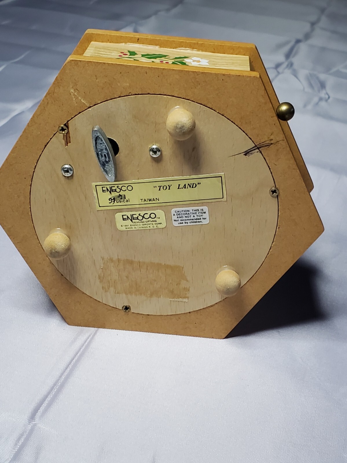 Enesco Christmas "Toy Land" Music Box Animated Tree Decorating