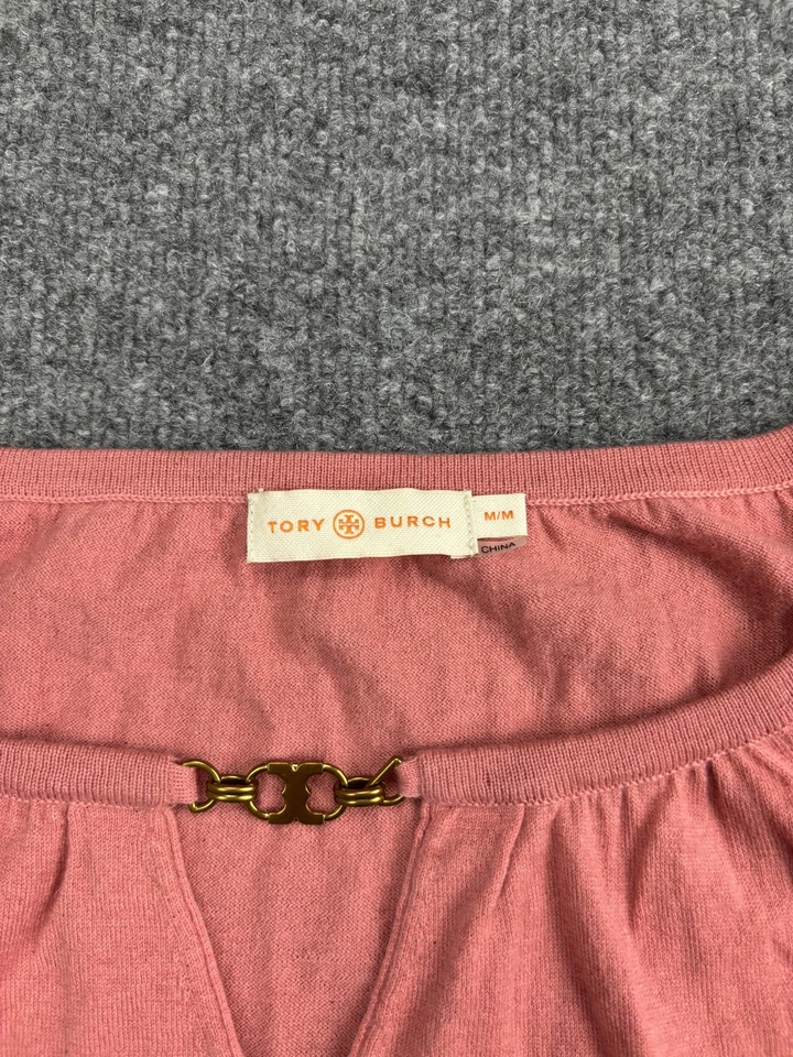 Suéter Tory Burch Para Mujer Mediano Rosa Cachemira Cuello Redondo Cerradura Logo Pullover Foto 2 de 4