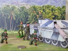 Vintage Britain's Toy Soldiers US infantry 1970s Tank crew Australia 1:32 Herald