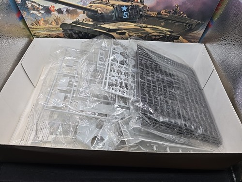 DRAGON 6801 American M26A-1 Pershing heavy tank Korean War 1:35 New Open Box - Picture 7 of 14