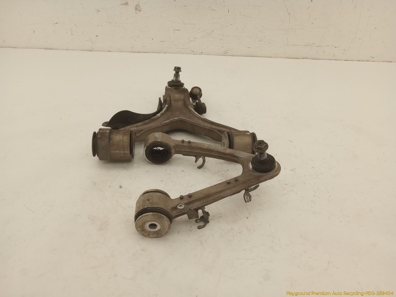 Maserati Quattroporte M139 Set Of Driver Left Front Control Arm Fits 2003-2008