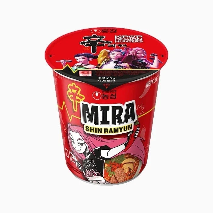 Nongshim K-pop Cazadores de Demonios Edición Limitada Picante Taza Coreana Fideos Paquete de 6 Foto 3 de 4