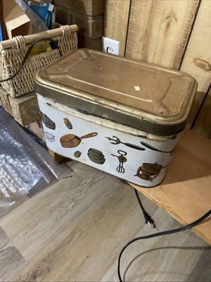Vintage WEIBRO Large Hinged Vented Bread Box Tin Container Chicago, USA Rare
