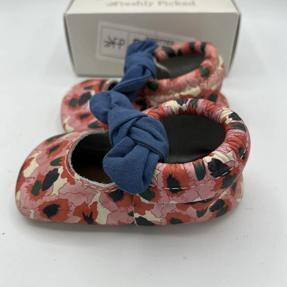Mocasines con lazo anudados recién escogidos de cuero para niños pequeños talla 5 Island Bloom floral Foto 4 de 4