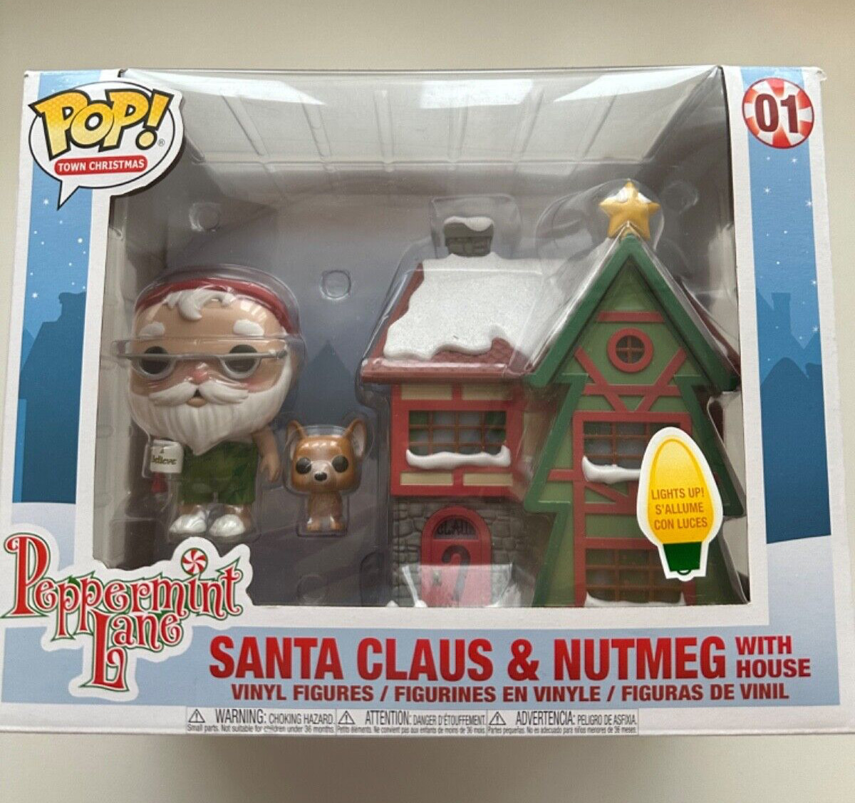 Funko Pop! Town Christmas #01 Peppermint Lane - Papá Noel Y Nuez Moscada Con Casa