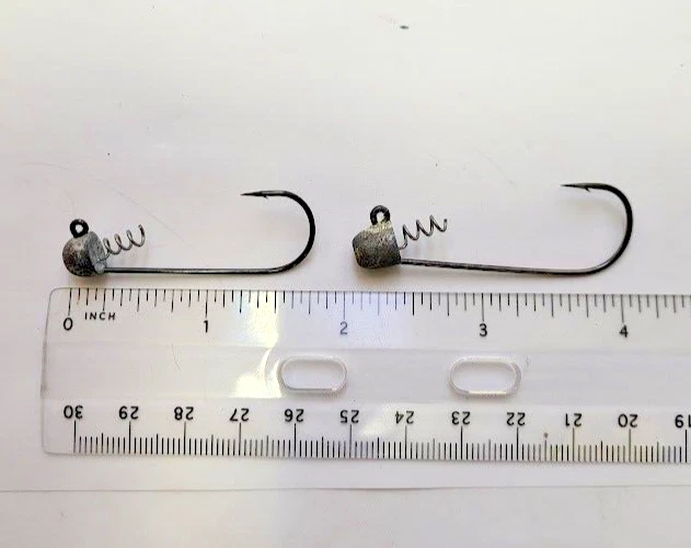 12 Shakey Head Scew Lock Bass Jigs Mustad  Hook 3/0 - Qty. 6 1/8  & 6 3/16 oz - Image 2 of 3