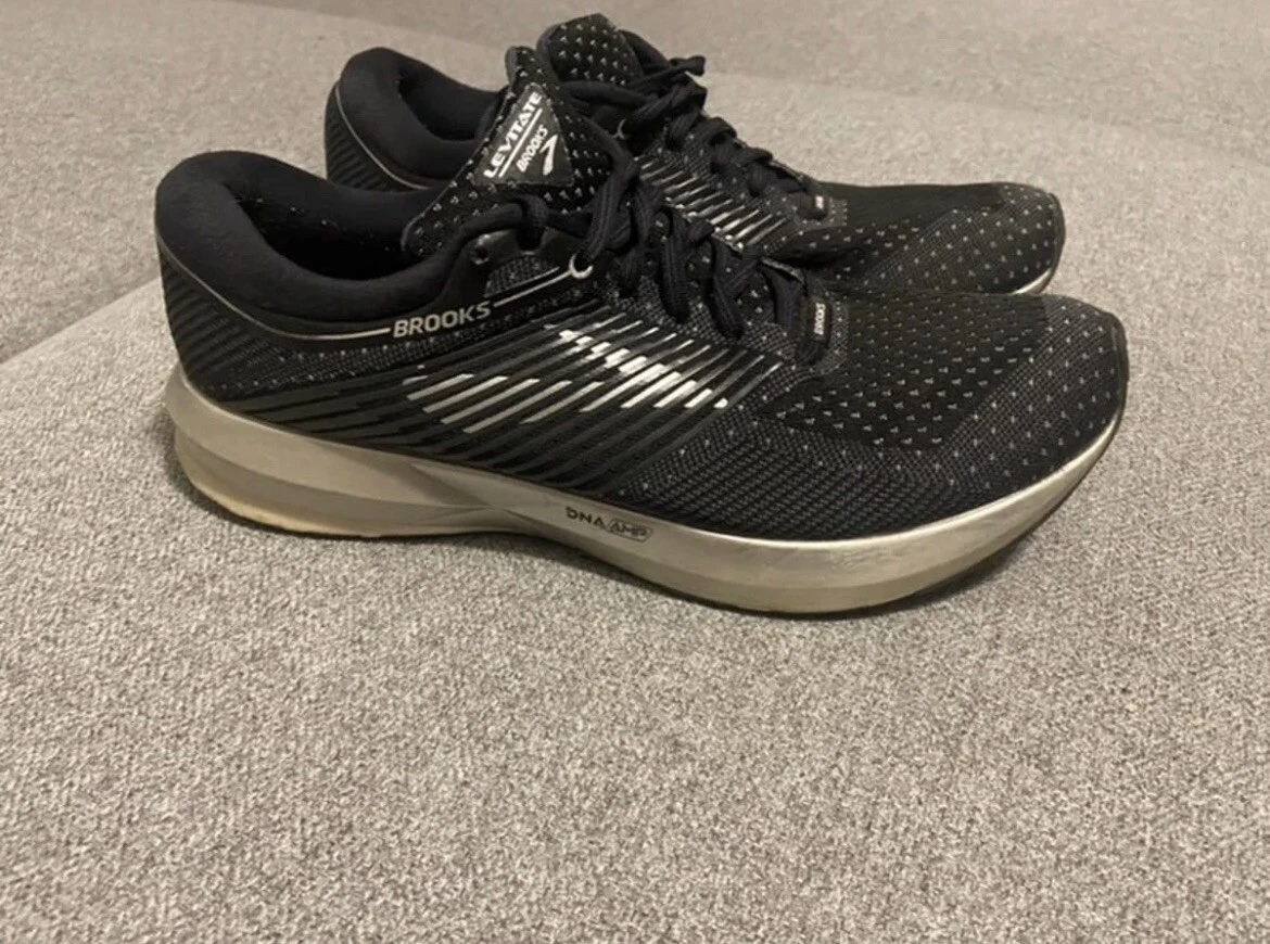 Brooks levitate black womens 2025