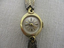 VINTAGE BENRUS 14K GOLD ELECTROPLATE BEZEL LADIES WATCH ~ WORKS