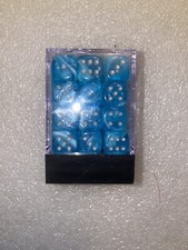 Image of CHX27966 Chessex Dice Menagerie 10: 12mm D6 luminary Poly Sky/Silver (36)
