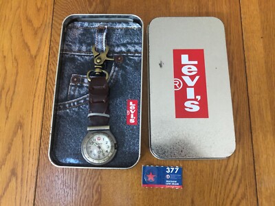VINTAGE LEVI S BELT LOOP QUARTZ POCKET WATCH V-180 & TIN JAPAN STAINLESS STEEL