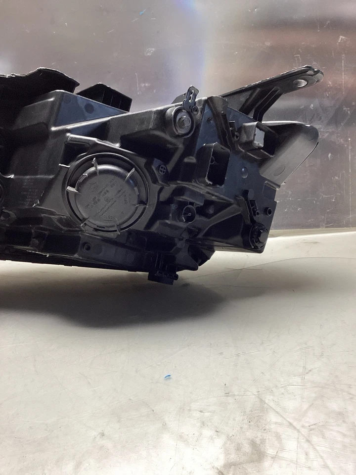 FARO DERECHO KIA SORENTO 2021-2023 OEM Foto 4 de 4