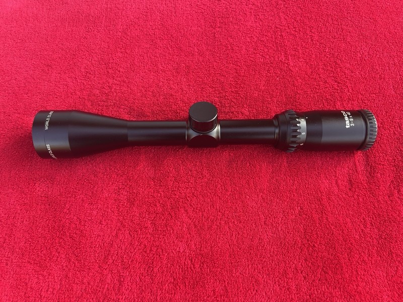 Tasco World Class 3-9x40 Rifle Scope With Duplex Reticle