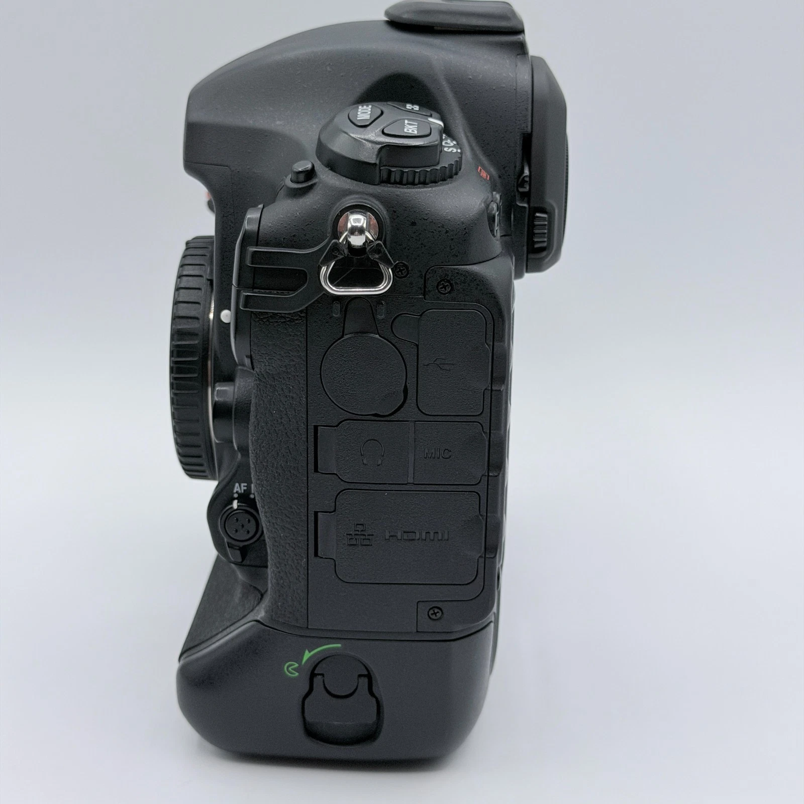 RARE FIND 4K SHOTS NIKON D5 Digital Camera 20.8MP DSLR Camera Body Dual XQD D5-a image 7