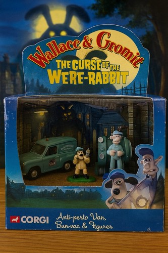 CORGI CC80502 ANTI-PESTO VAN BUN-VAN + WALLACE & GROMIT FIGURES MODEL BOXED