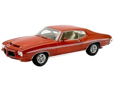 1972 PONTIAC GTO LEMANS SUNDANCE ORANGE 1/18 DIECAST MODEL CAR BY ACME A1801226