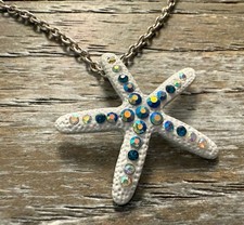 Necklace Starfish Pendant Silvertone Metal 17 Inch Length JAN26