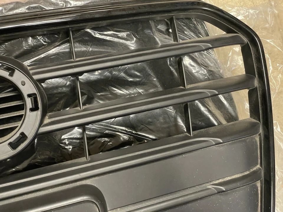 2013-2017 Audi A5 front upper radiator grille B8.5 - Image 4 of 4