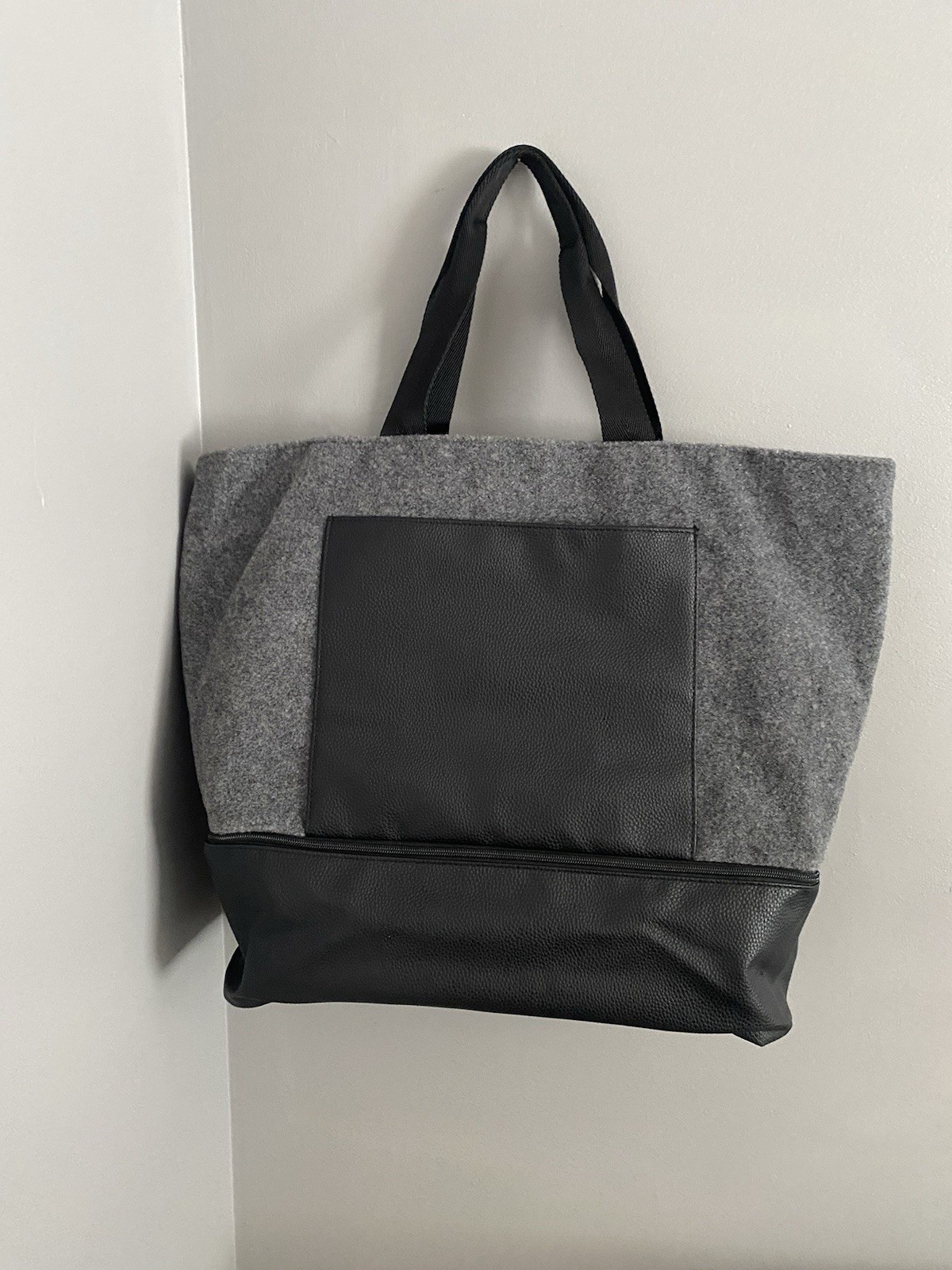 XL DSW Felt Tote Bag with Dedicated Shoe Compartment