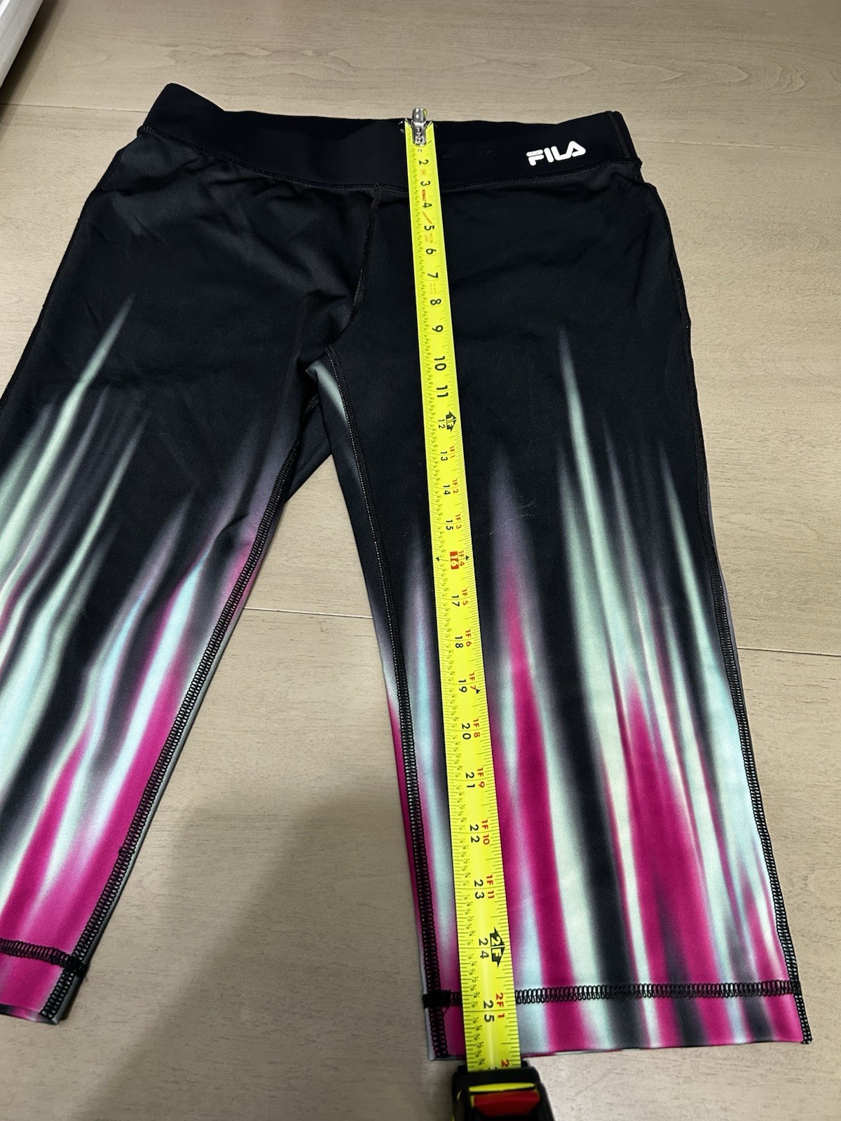 Leggings Fila Performance Capri medi sportivi neri tinta unita