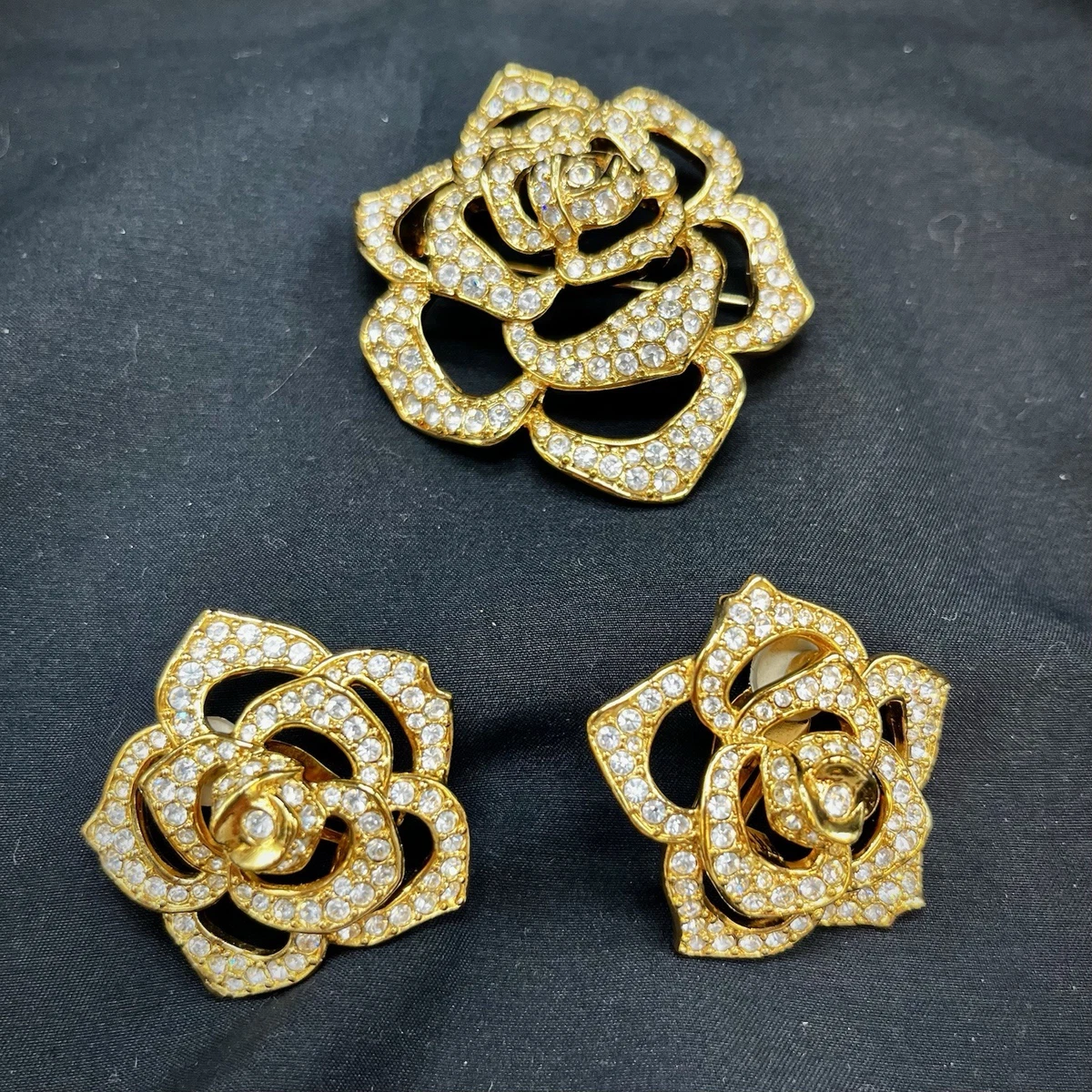 Elizabeth Taylor Avon Jewelry In Vintage Designer Costume Pins