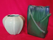 VINTAGE Royal Haeger Green R651 Leaf Vase & Speckled Green Ribbed Planter Cache