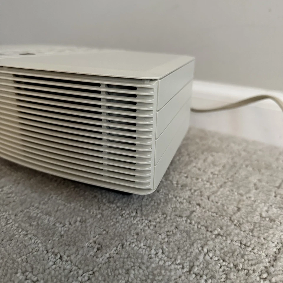 Bose Wave Radio AWR1-1W Alarm Clock AM/FM Radio (White) w/ Remote - TESTED VGC - Image 2 of 4