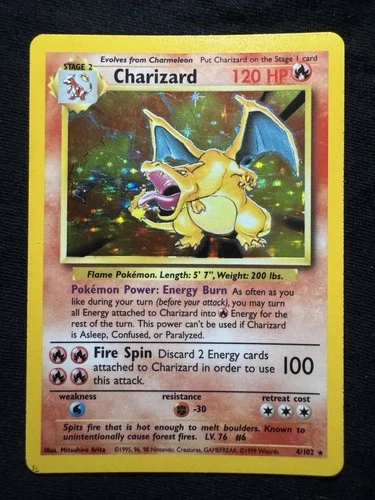 Charizard 4/102 Base Set Holo Rare 120 HP Pokémon Card Wizards of the Coast