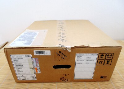 NEW Cisco WS-C3650-24TS-S 24 10/100/1000 RJ45 4x1G Lan Base features NEU Sealed