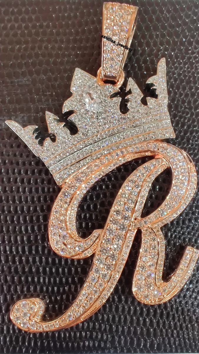 R Letter With Crown Png