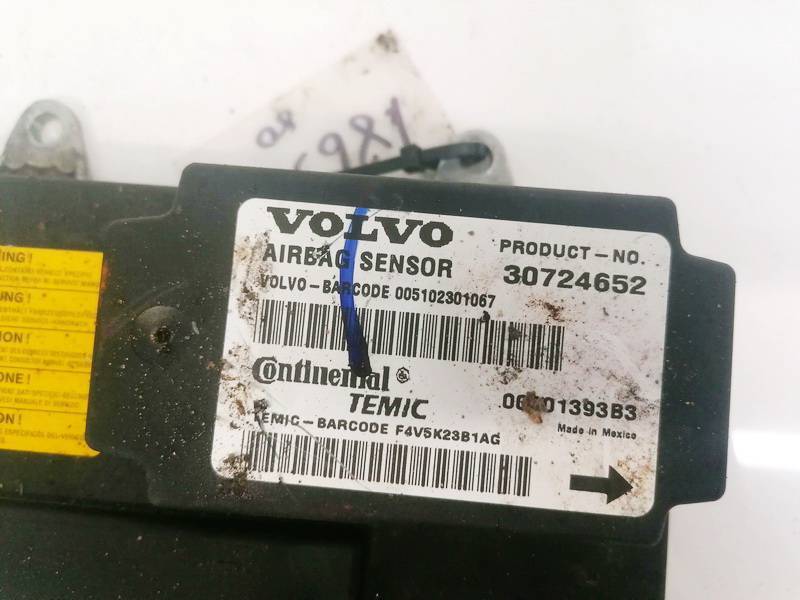 30724652 005102301067 Airbag crash sensors module for Volvo V50