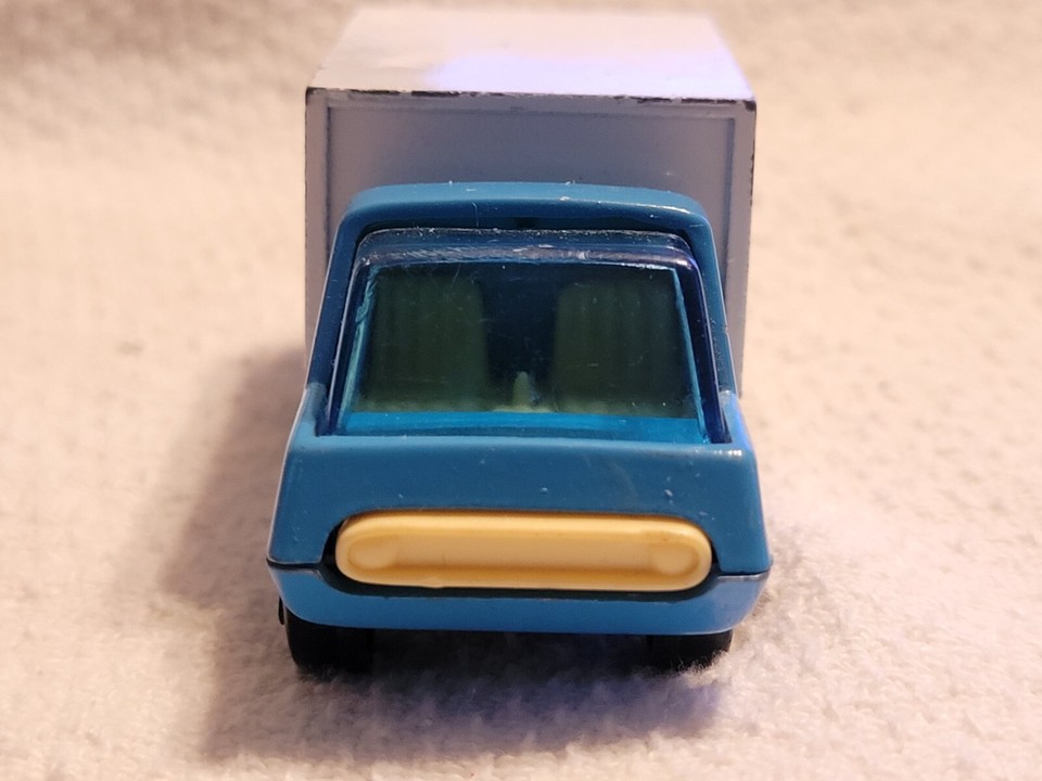 Vintage 1970's Playart "Peelers" PanAm Airlines Delivery Truck Loose 1
