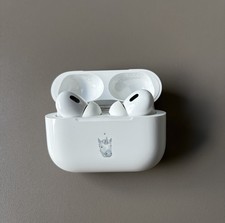 Apple AirPods Pro 2 Gen. mit USB-C Magsafe Sehr Gut erhalten - Weiß