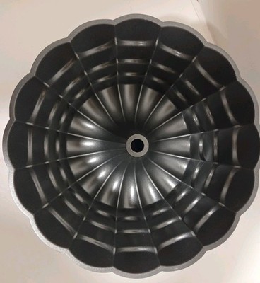 Wilton Bundt Cake Pan Non Stick Baking Pan