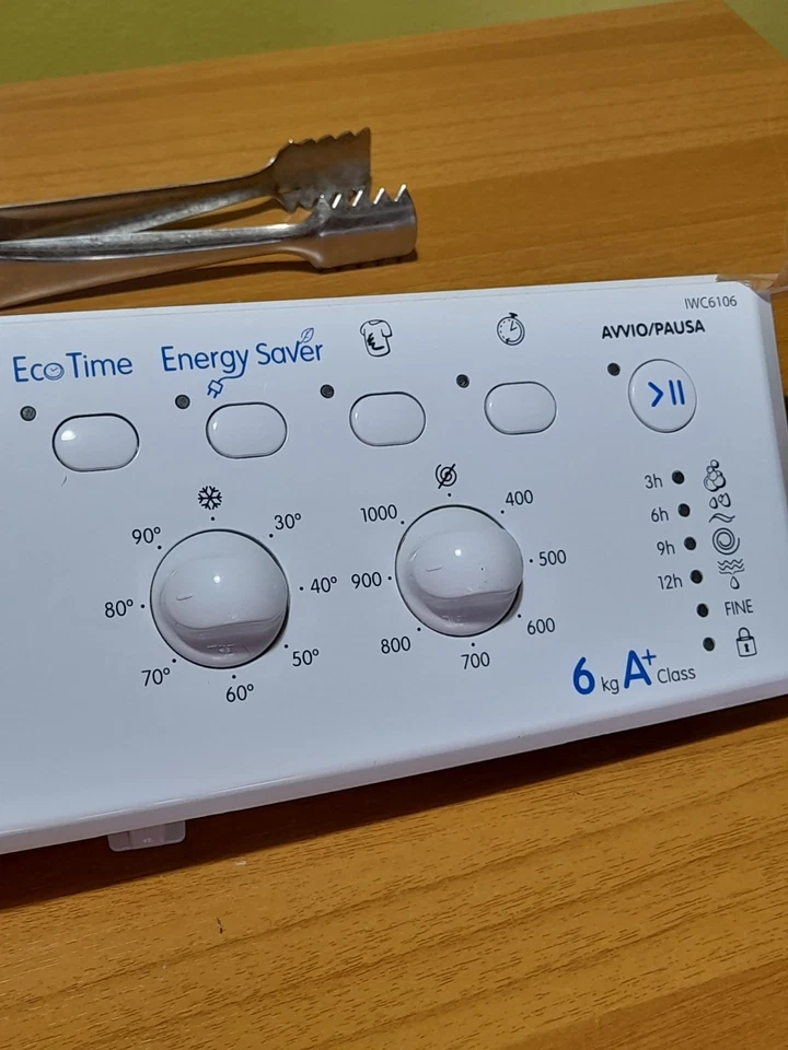 FRONTALINO COMANDI E SCHEDA LAVATRICE INDESIT MOD. IWC 6106 Foto 3 de 4