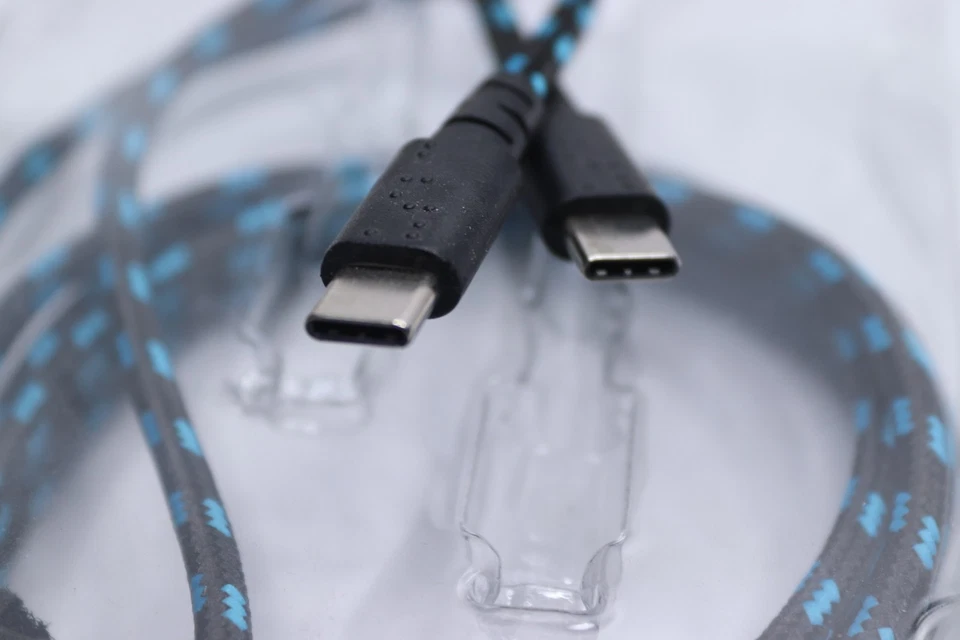 Tech and Go 6 ft. Braided Cable for USB-C to USB-C - Image 4 of 4