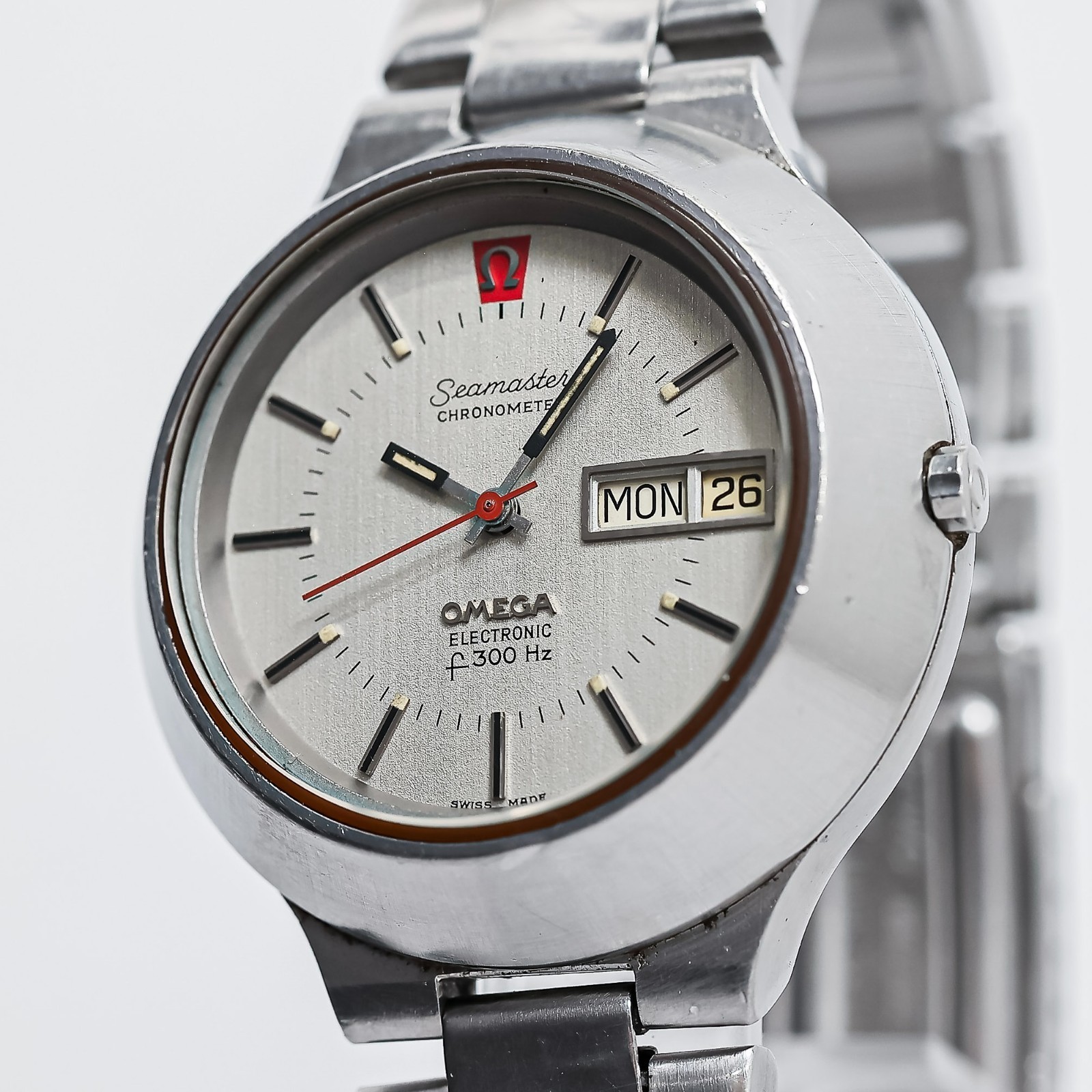 *NEAR OMEGA Seamaster f300Hz Cal.1260 Qz