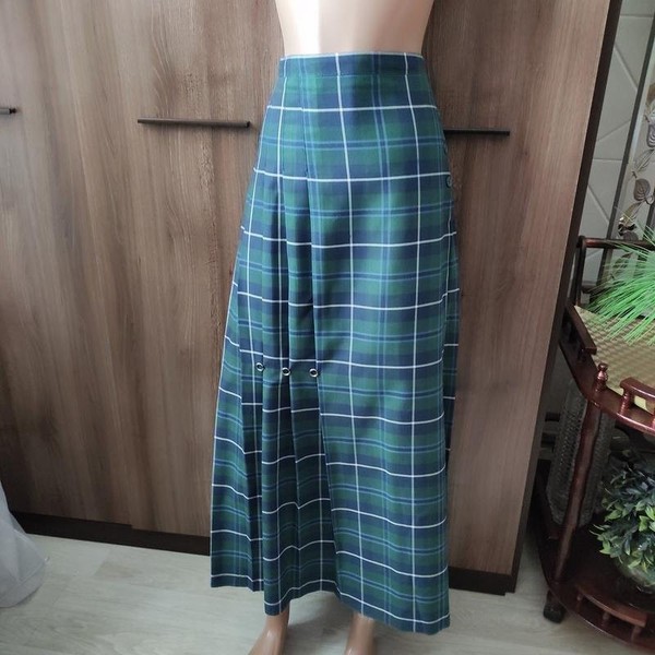 Women Foster & Son Skirt Green Viscose 40 / L / 48