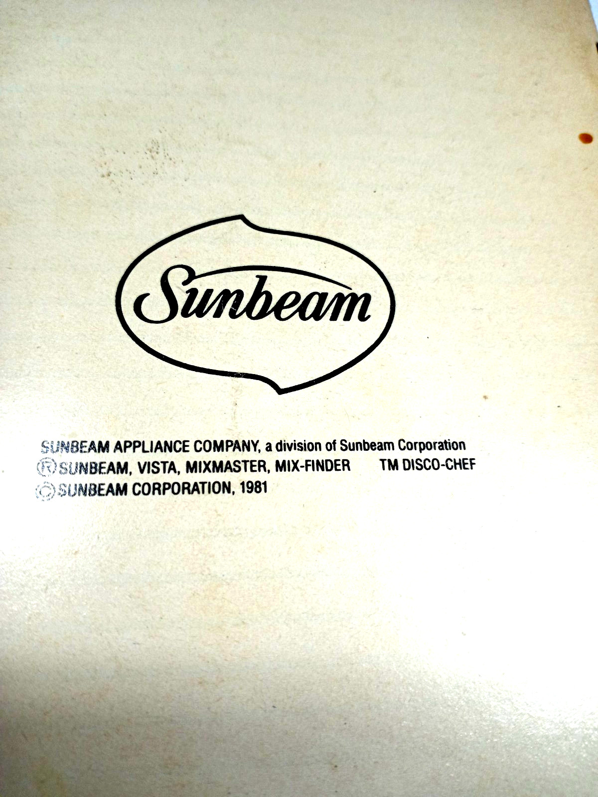 RARE VINTAGE 1981 SUNBEAM DELUXE MIXMASTER MIXER COOKBOOK RECIPES MANUAL 36