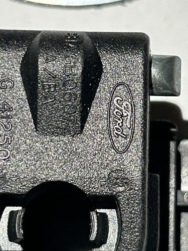 New Genuine Ford Sierra Mk1 Mk2. Phase 1 Cosworth Glovebox Catch - Picture 2 of 5