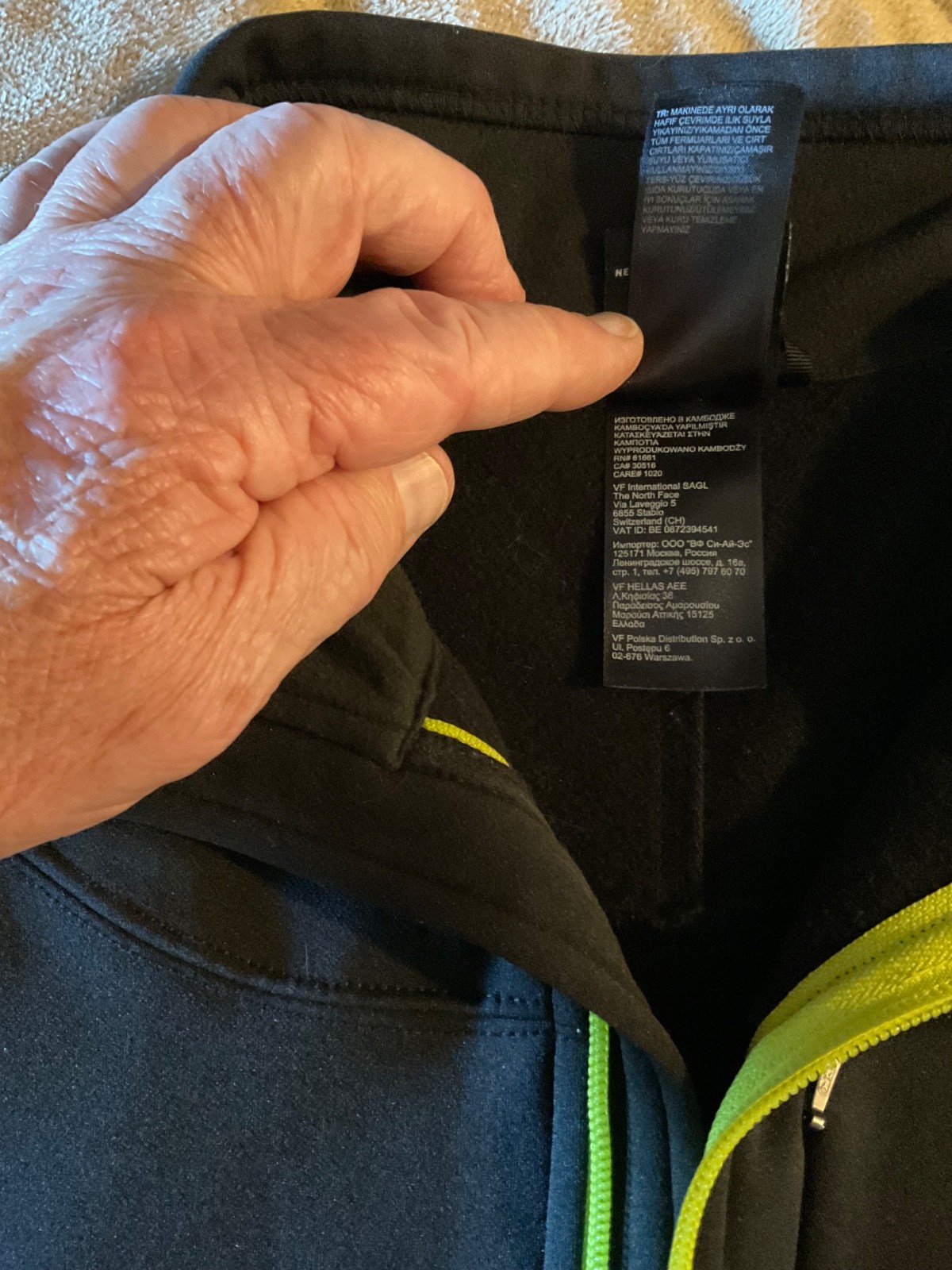 The North Face Apex Bionic ¼-Zip Softshell Pullov… - image 9