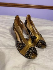 Vtg 1930's/1940's Black and Gold Brocade Heels Made in Hungary 4 1/2 M 992