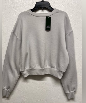NEW Wild Fable Light Grey Lightweight Semi Cropped Sweatshirt Women's Sz Medium