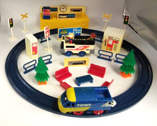 Boxed Complete Tomy Train 4 Inter-City Train Set 1998 trains bus people train
