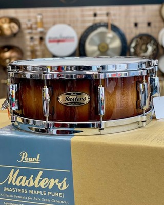 Pearl Masters Maple Pure Snaredrum Exotic ''Natural Burst'' 14x5''