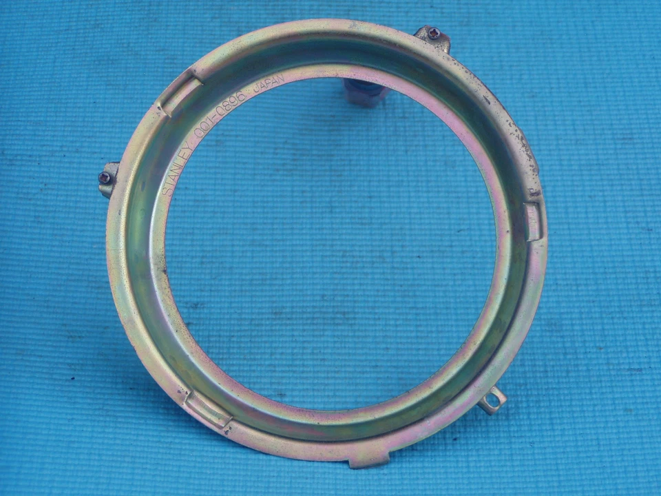 Anillo de retención de faros 69-83 Kawasaki KZ750 KZ1000 Z1 KZ900 KZ550 H1 KH500 Foto 2 de 4